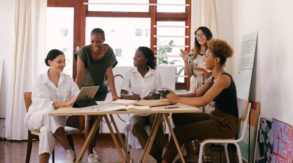 Dia Mundial do Empreendedorismo Feminino é lembrado em sessão solene