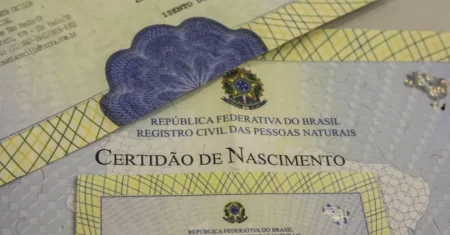 Viúva pode questionar registro de bisneto reconhecido como filho por marido morto