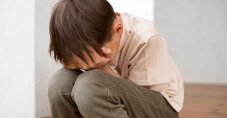 Criança que retornou ao abrigo durante estágio de convivência deve ser indenizada