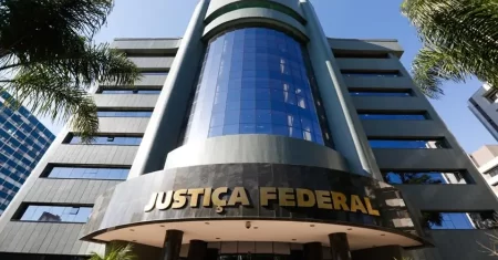 Aposentada por incapacidade permanente tem direito à pensão por morte dos pais