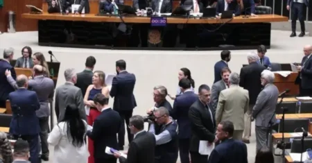 Comissão da Câmara aprova casas de acolhimento de mulheres vítimas de violência